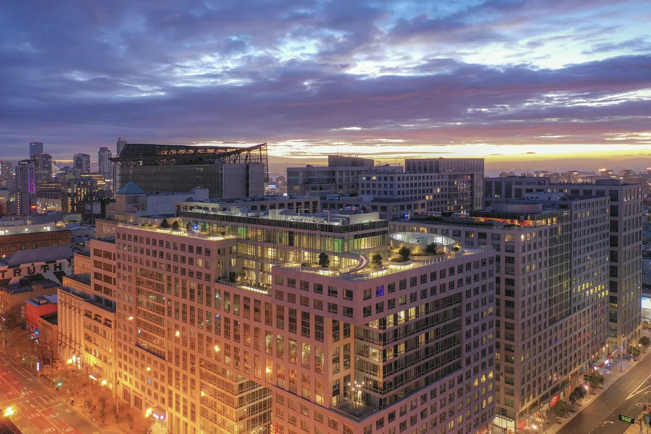 1177 Market