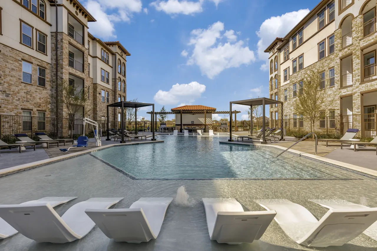 Jefferson Cove Apartments