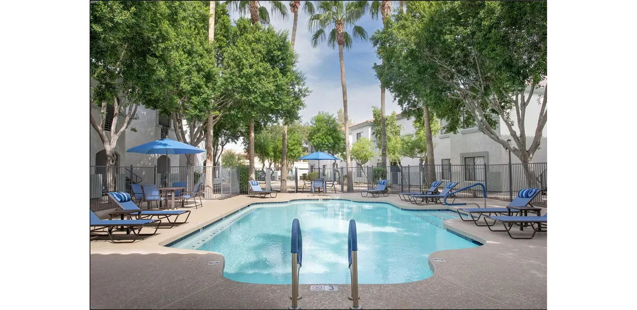 Solis at Towne Center Apartments