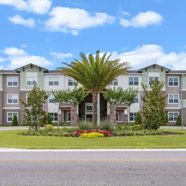 Burlington Cove Apartments