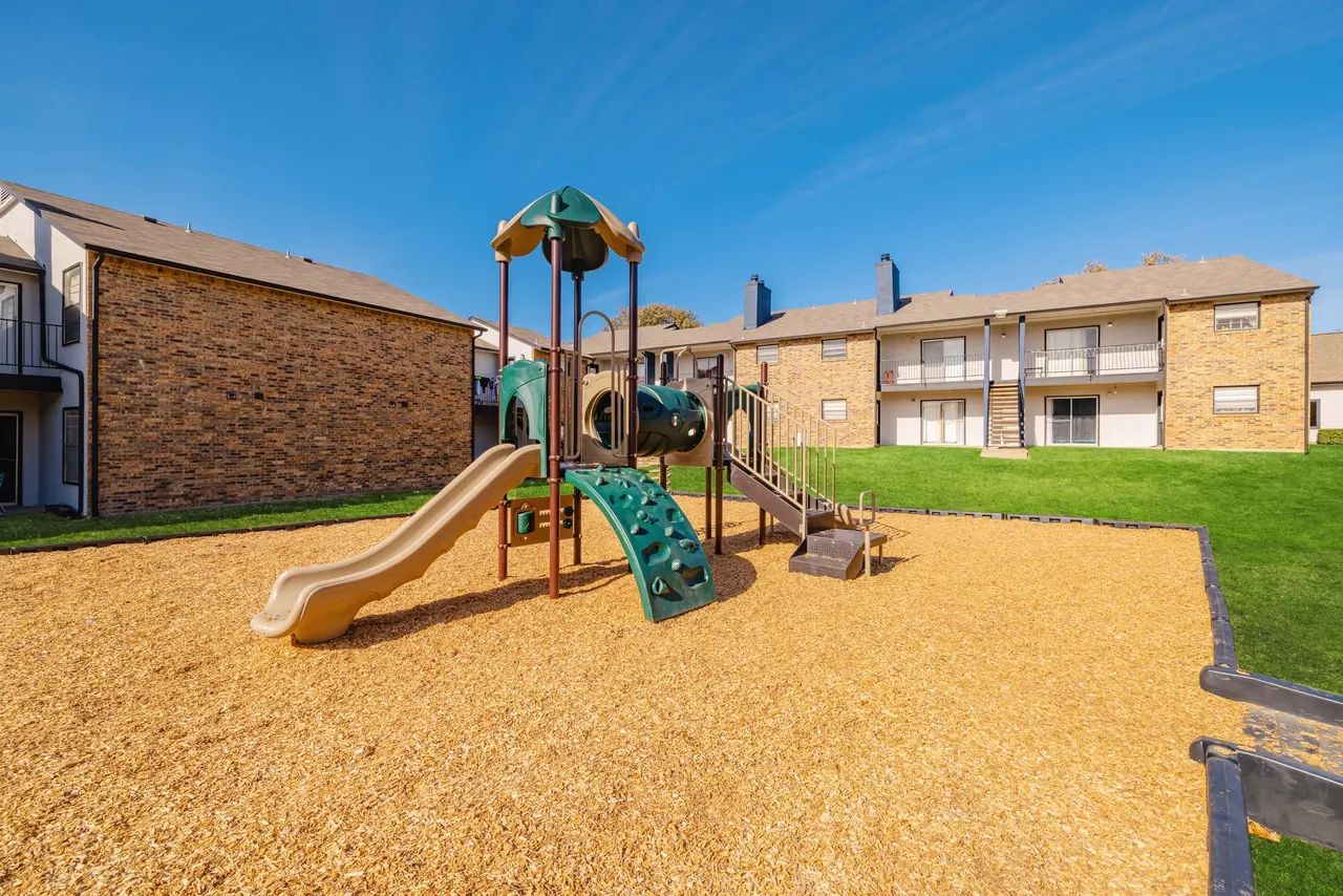Bella Vista Apartments
