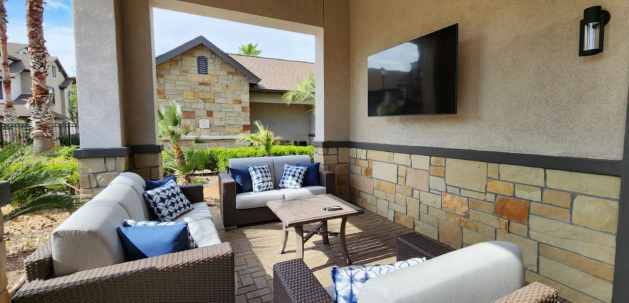 Grand Villas at Tuscan Lakes