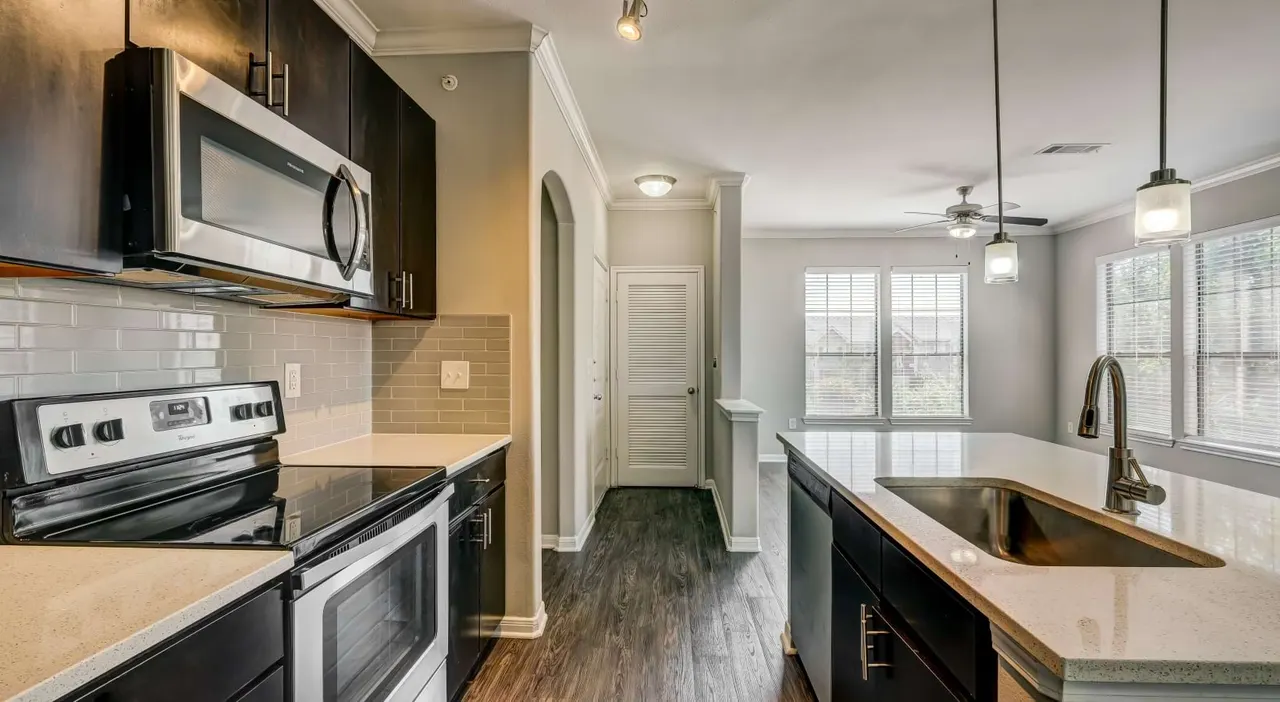 Yorktown Crossing Apartments