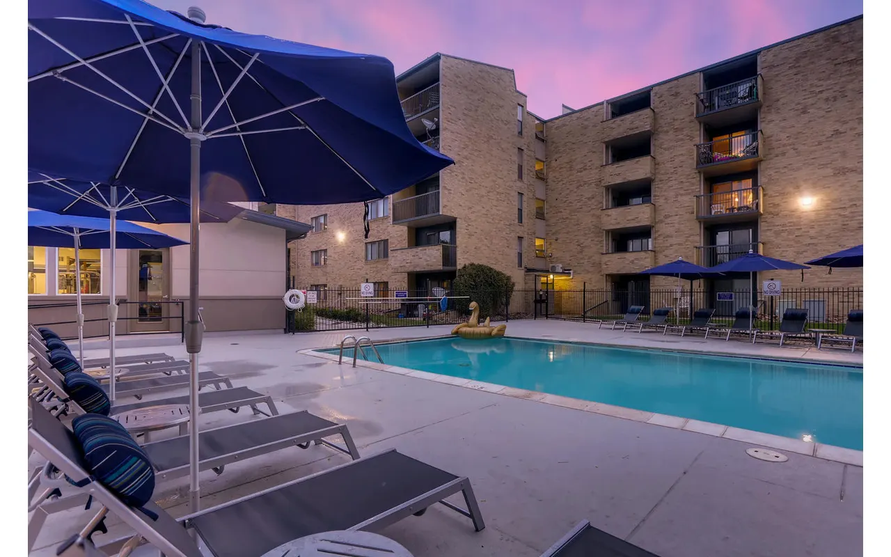 Lakeview Towers at Belmar Apartments