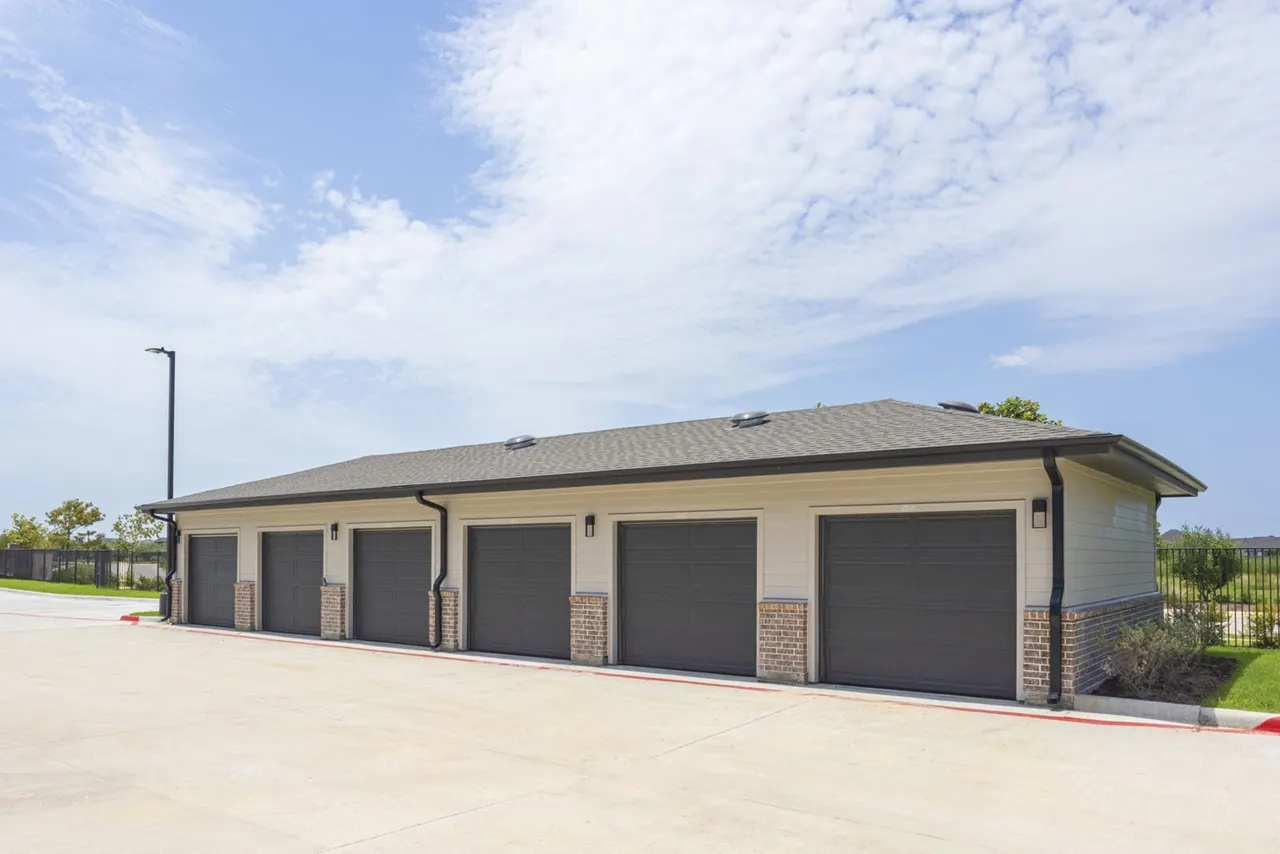 Broadstone Creekside