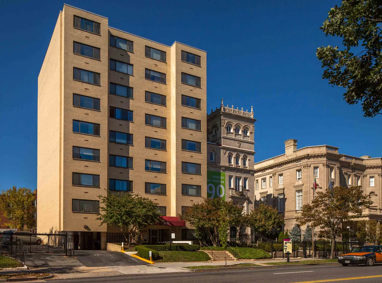 2620 16th Street Apartments