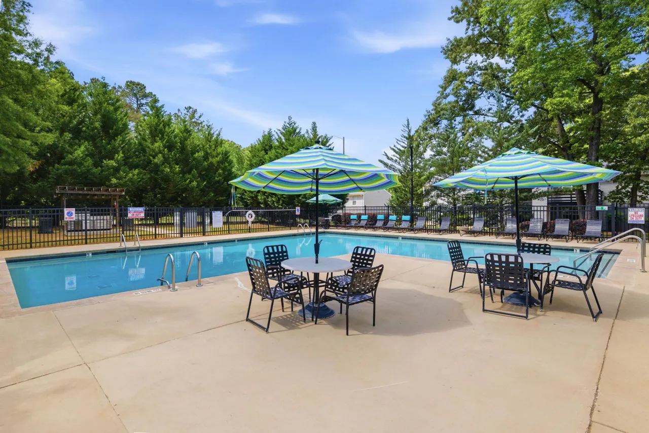 North Oaks Landing