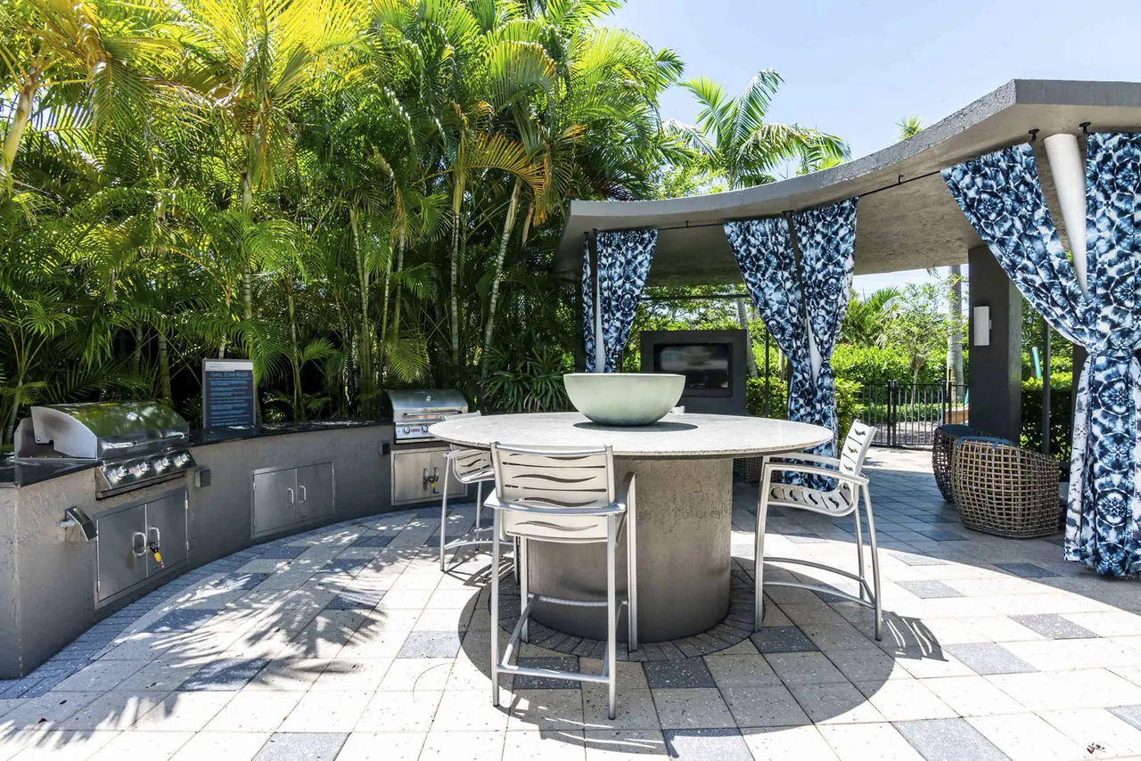 The Franklin Delray Apartments