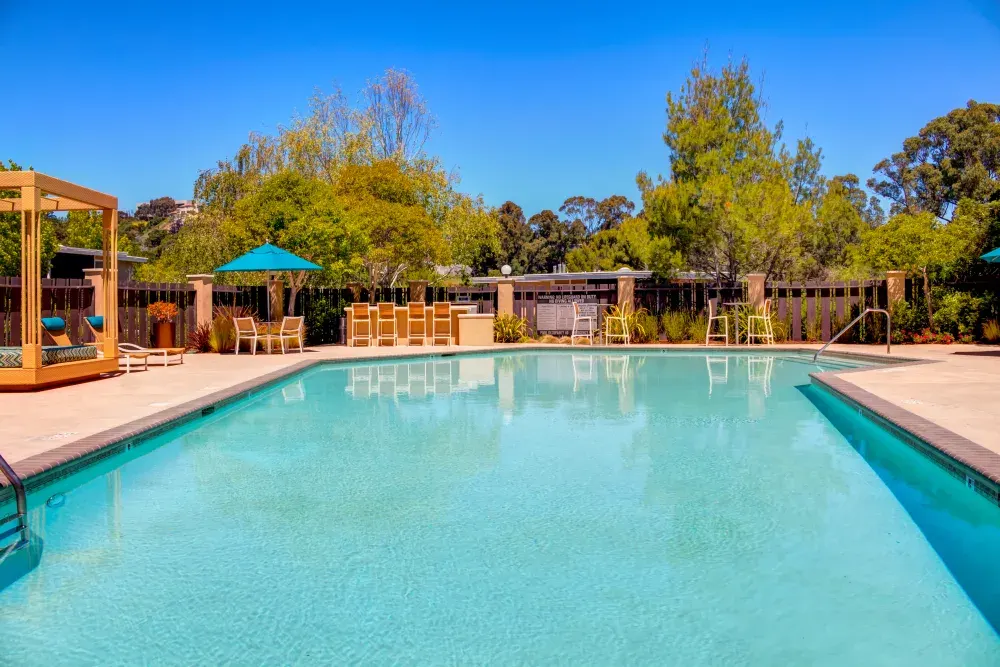 Carlmont Heights Apartments