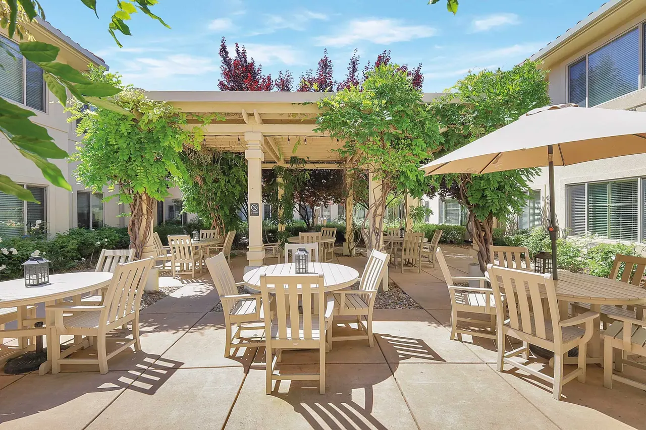 Brentwood Grove Senior Living