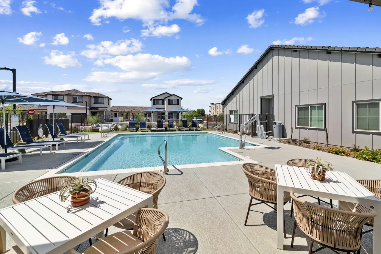 Amberlin Queen Creek
