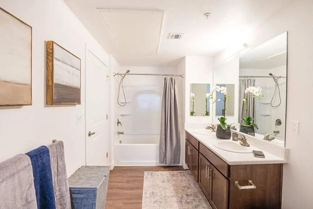 Eaton Ranch Apartments