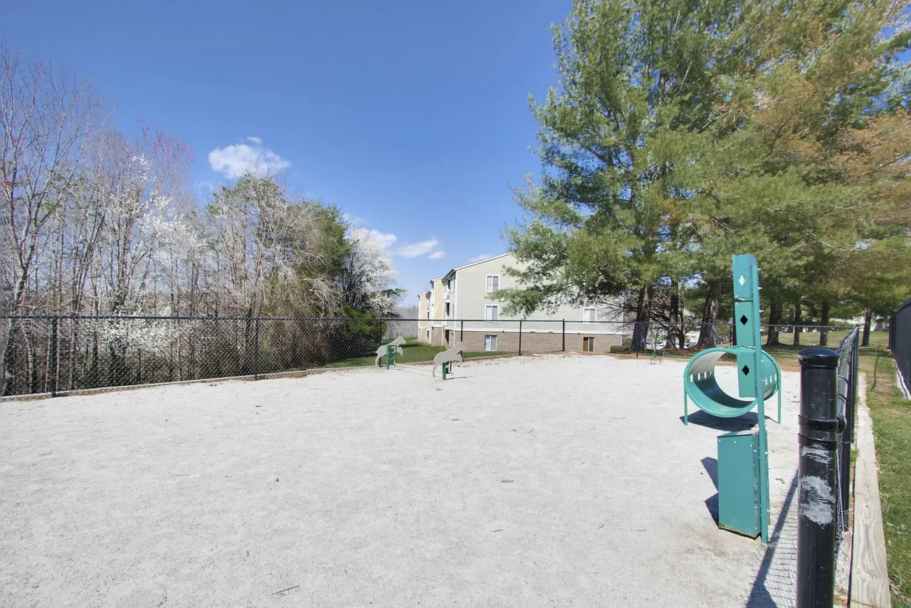 Stoney Ridge Apartments