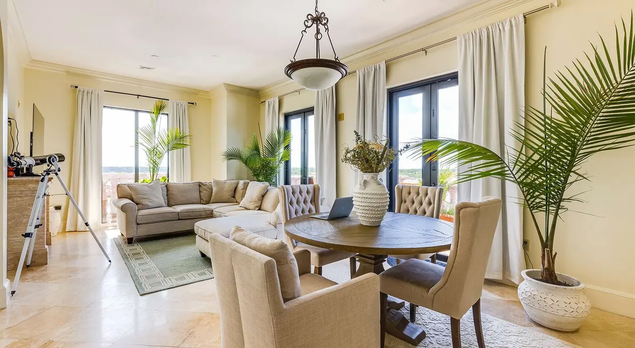 Veranda Club Apartments