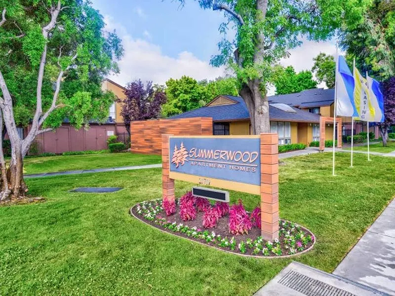 Summerwood Apartments