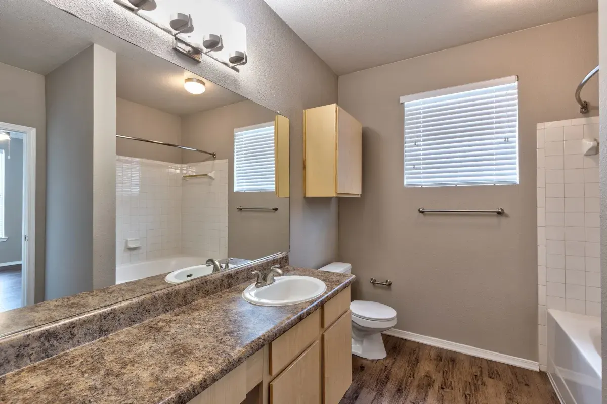 Hickory Point Apartments