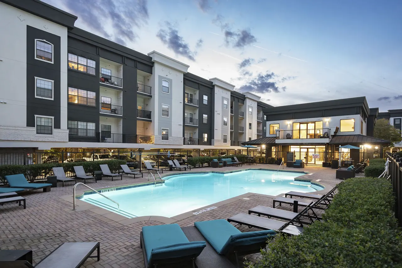 The Grove Chamblee Apartments