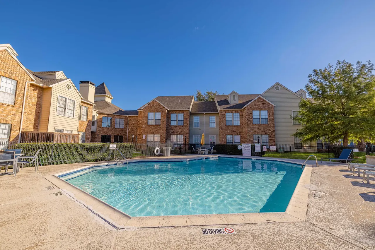 Arlington Hills Apartments & Townhomes