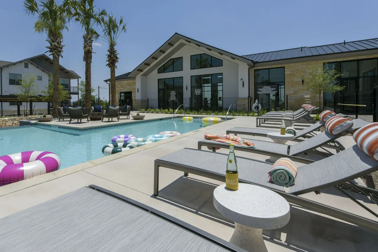 Park at Stone Oak Apartments