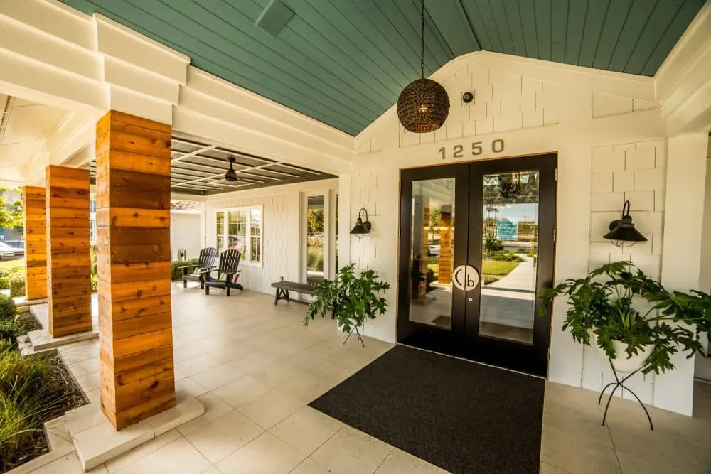 Cabana Beach Apartments