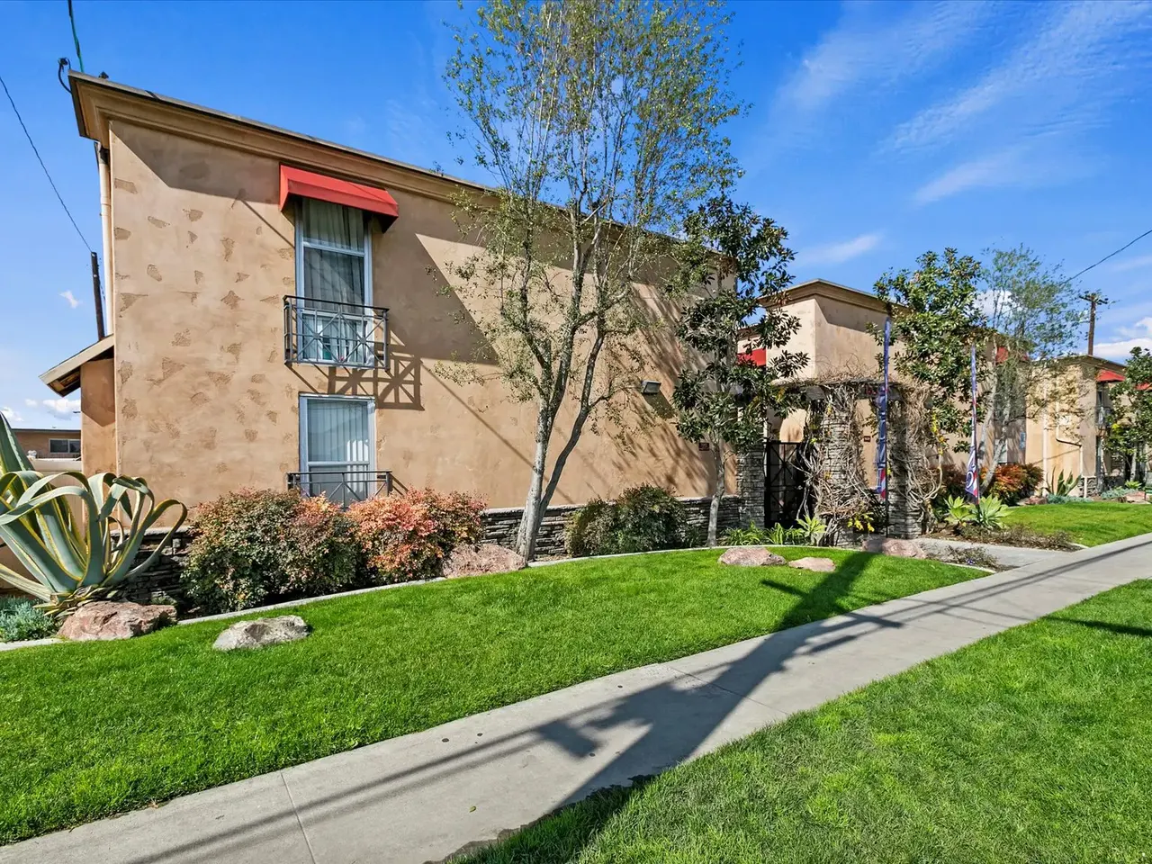 16229 Woodruff Apartments