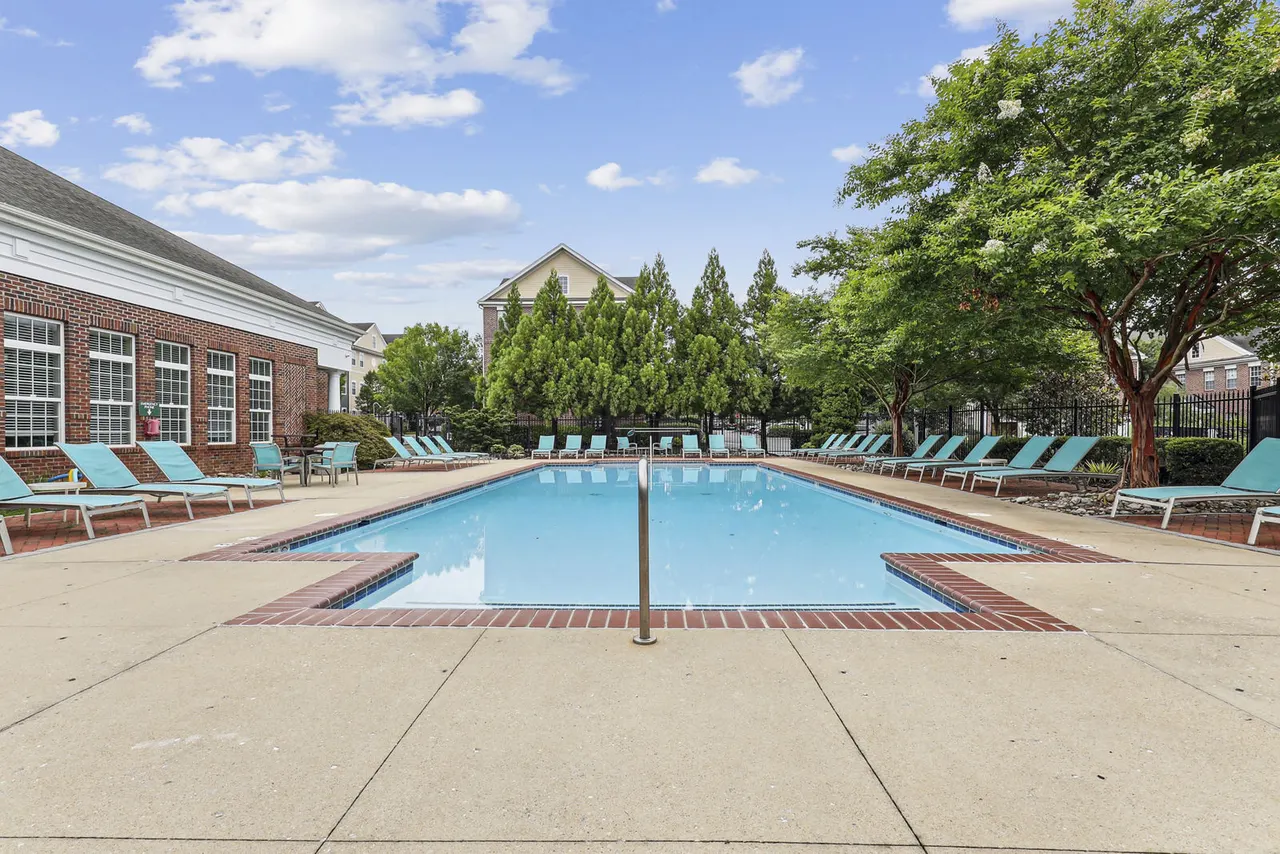 The Pointe at New Town