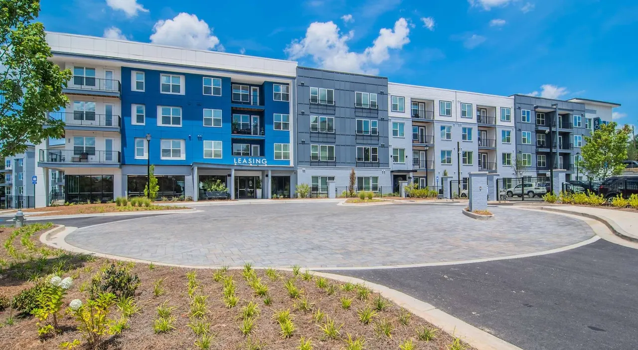 Lyra by Radius Apartments
