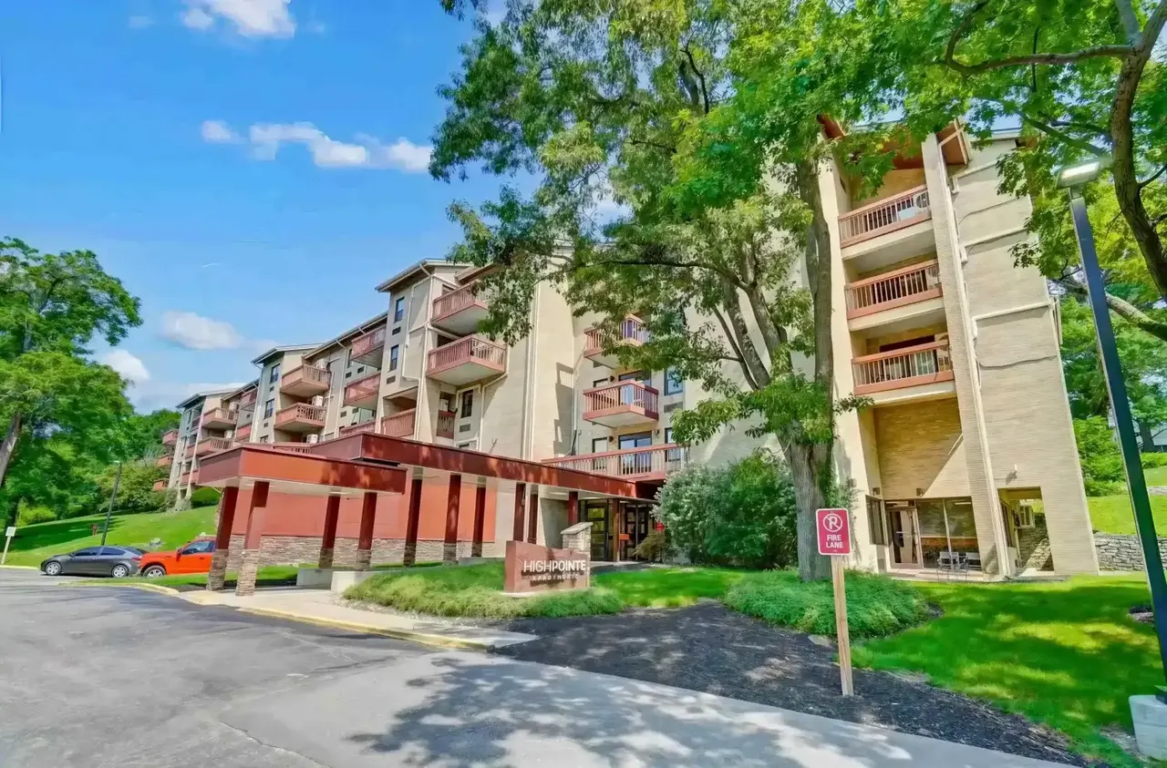 High Pointe Apartments