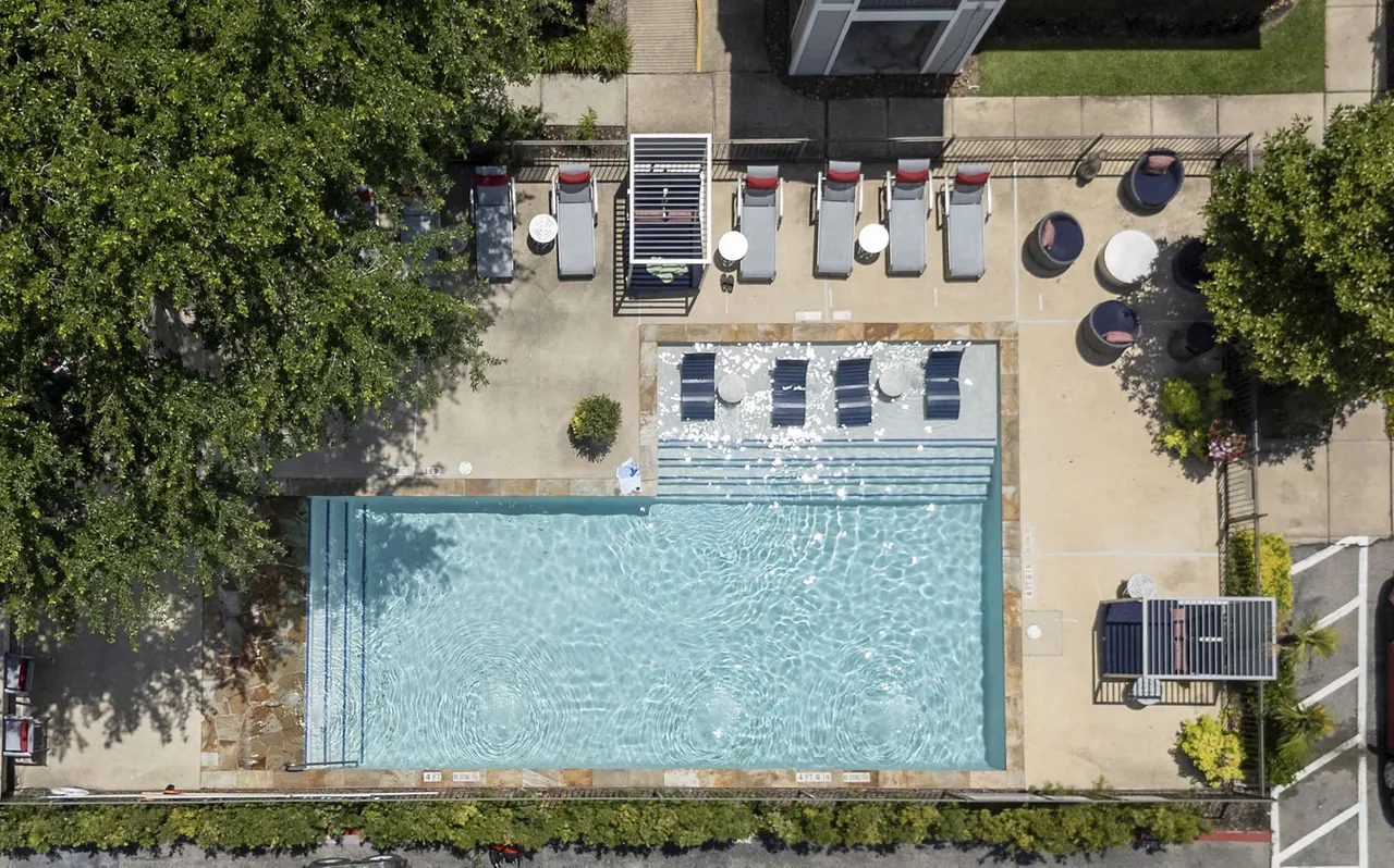 Reserve at Garden Oaks Apartments