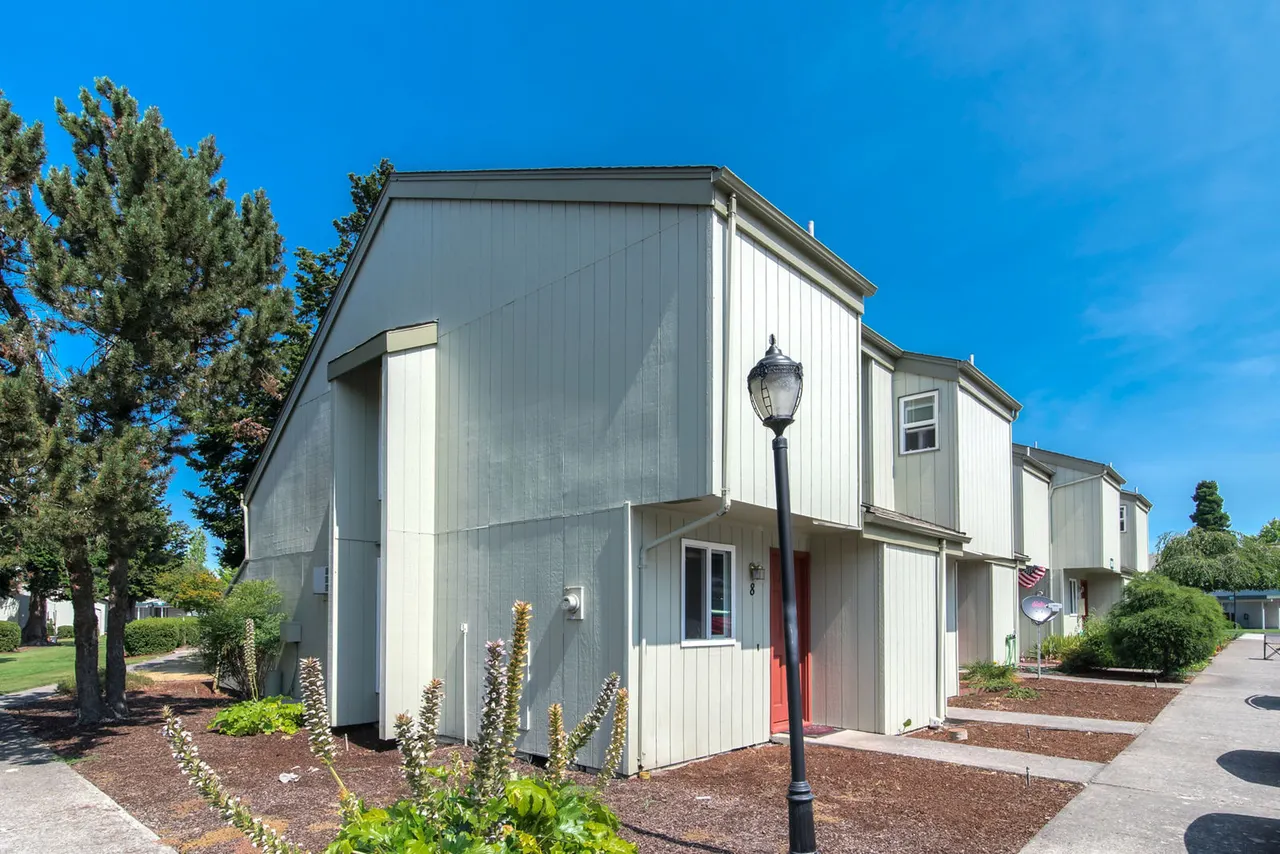 Meadowlawn Apartments