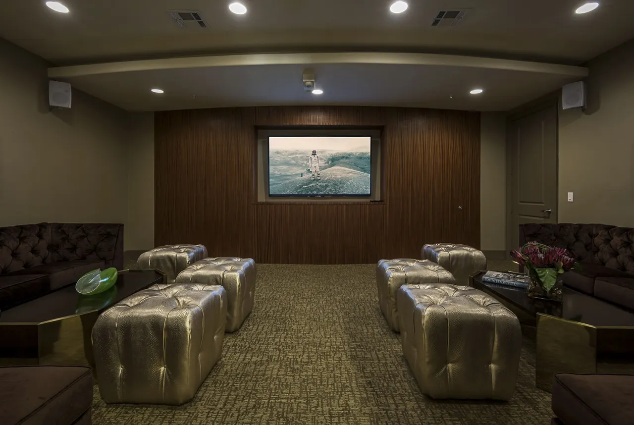 2626 Fountain View