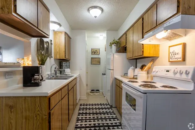 Watersedge Apartments