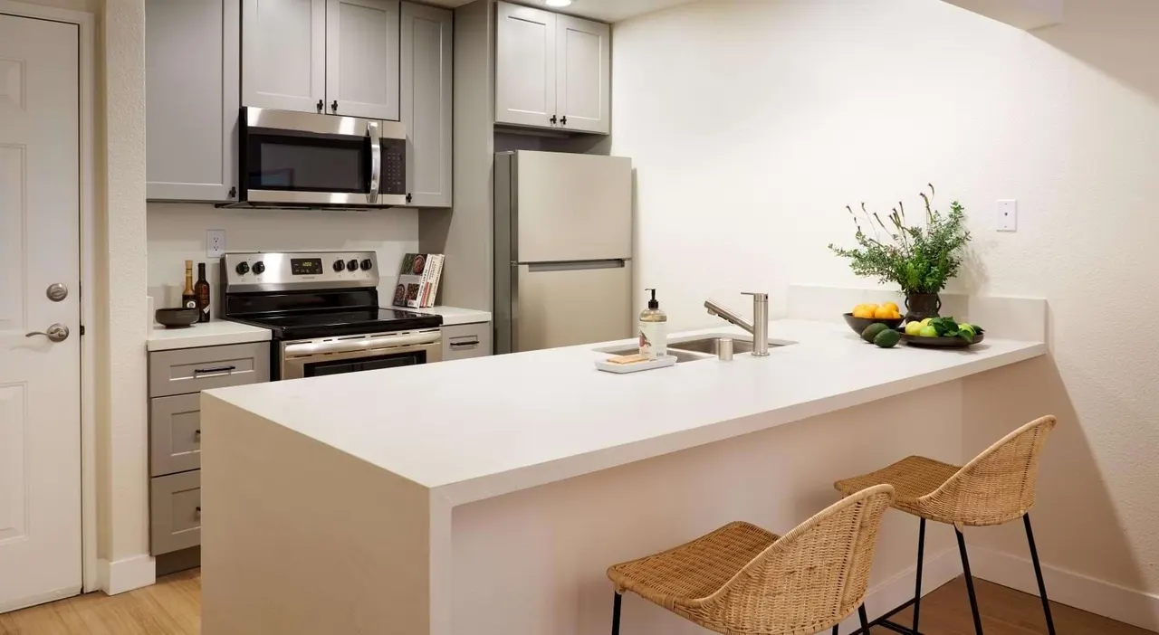 Valley Oaks Village 55+