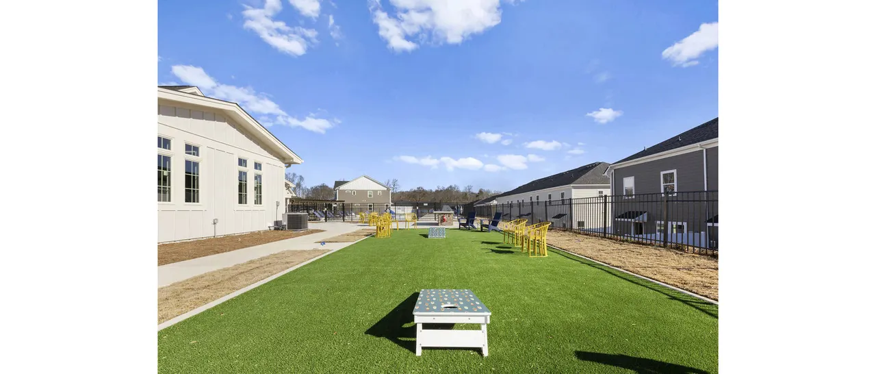 Oak Lake Townhomes