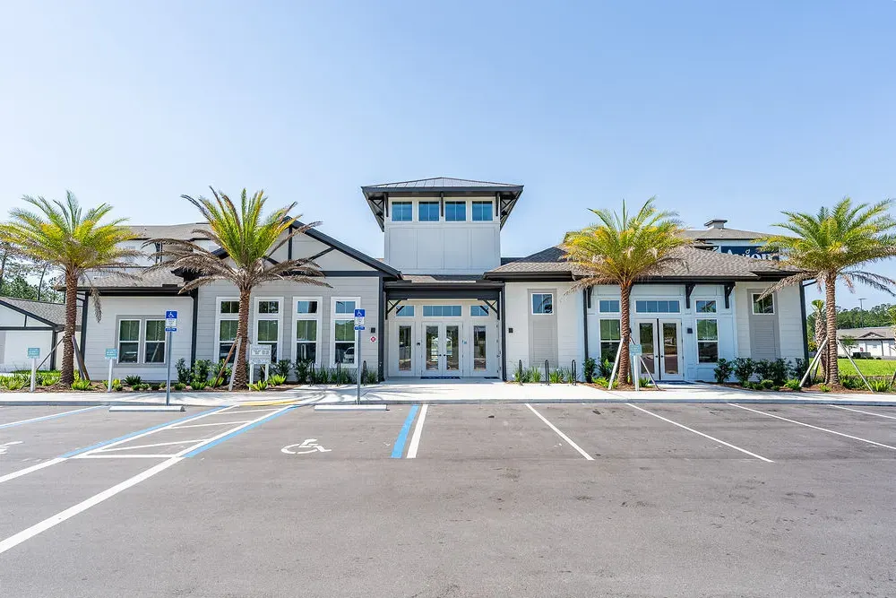 Avion Apartments