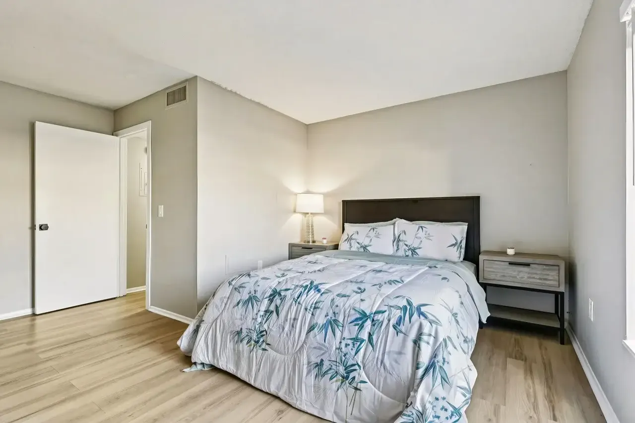 Palmview Cove Apartments