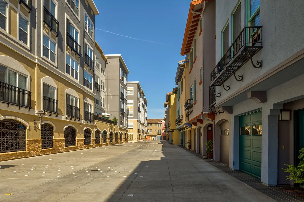 Santana Heights