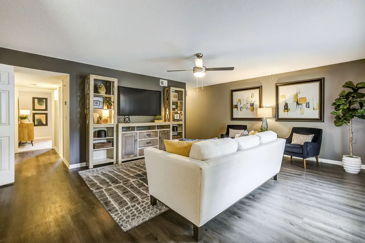 Hawthorne South Oaks Apartments