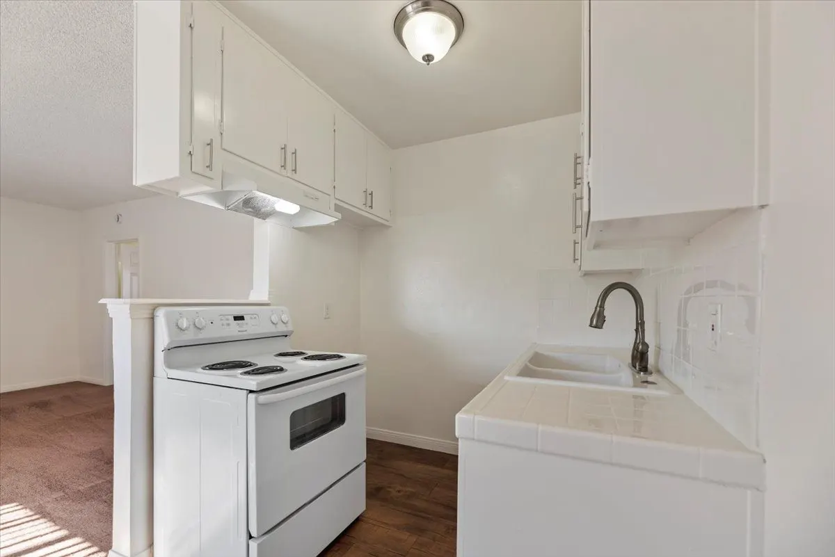 16405 Cornuta Apartments