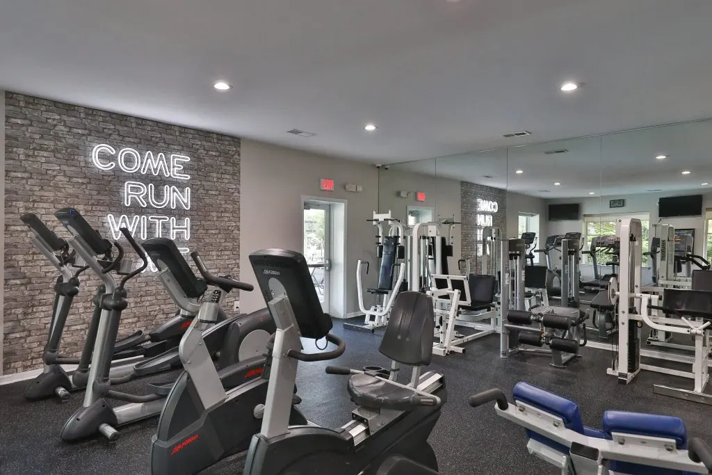 Stonington Farm Apartments