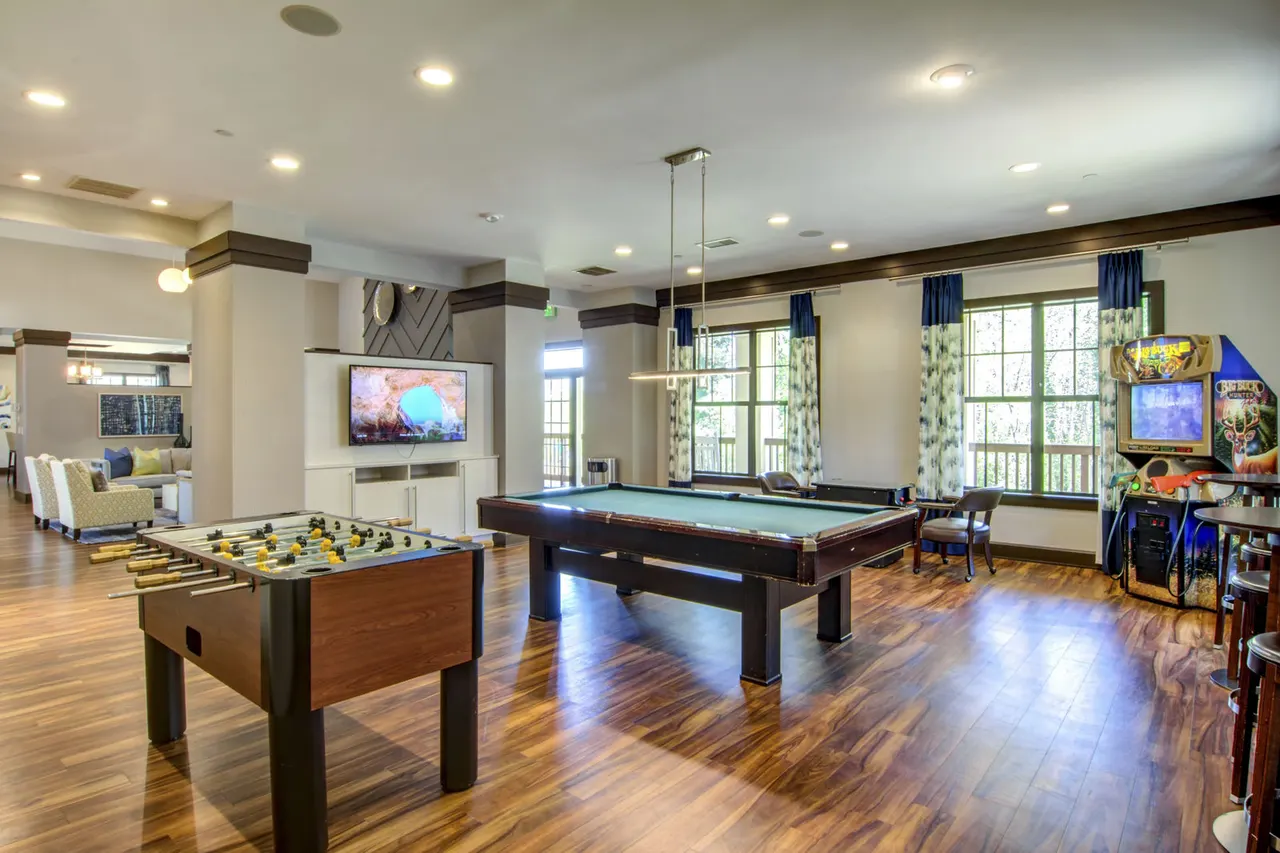 The Residences at Vinings Mountain