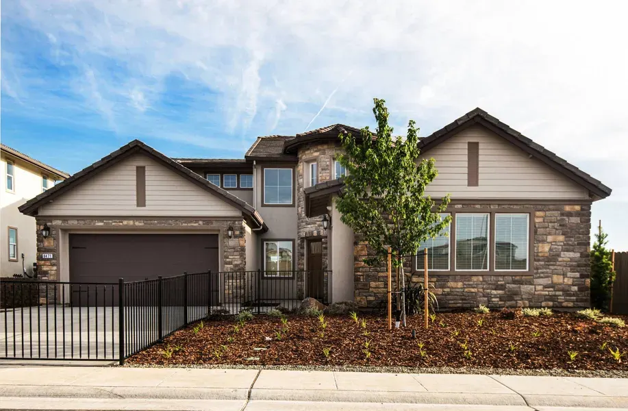 Elliot Home-The Park At Laveen