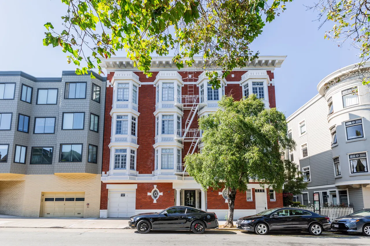 2730 Sacramento Apartments
