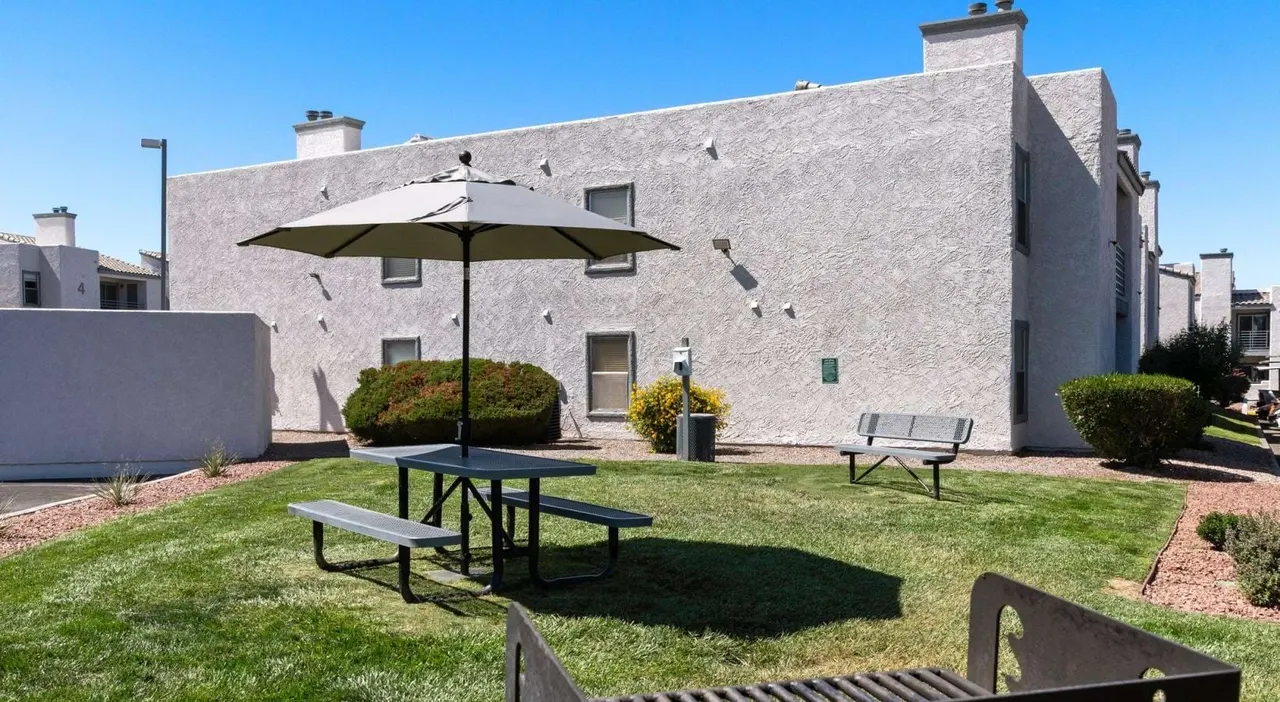 Promontory Point Apartments