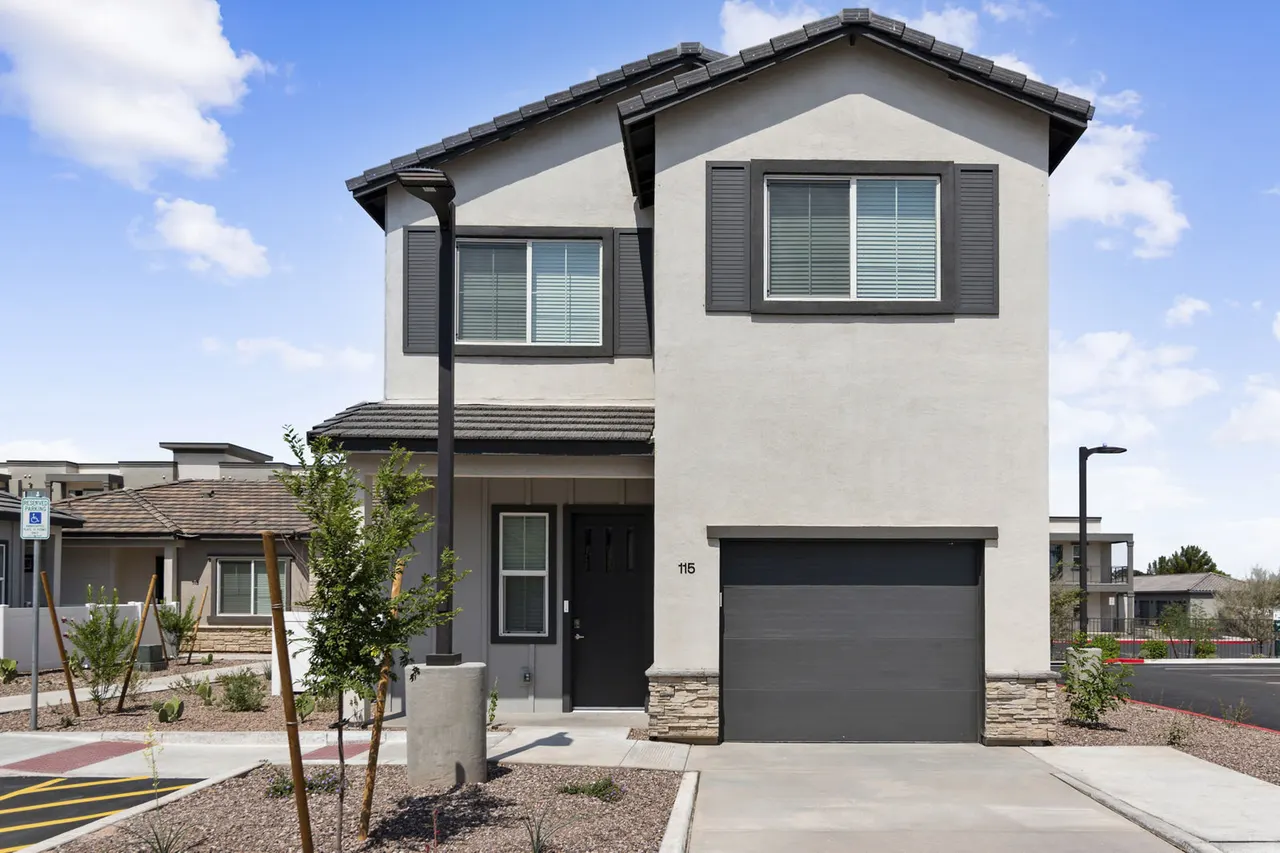 Amberlin Queen Creek