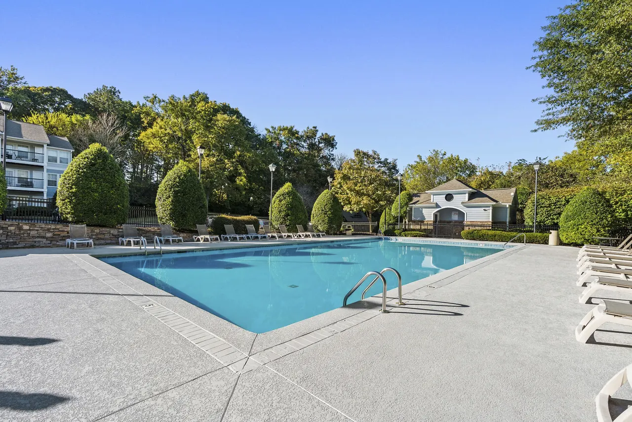 The Overlook Apartments