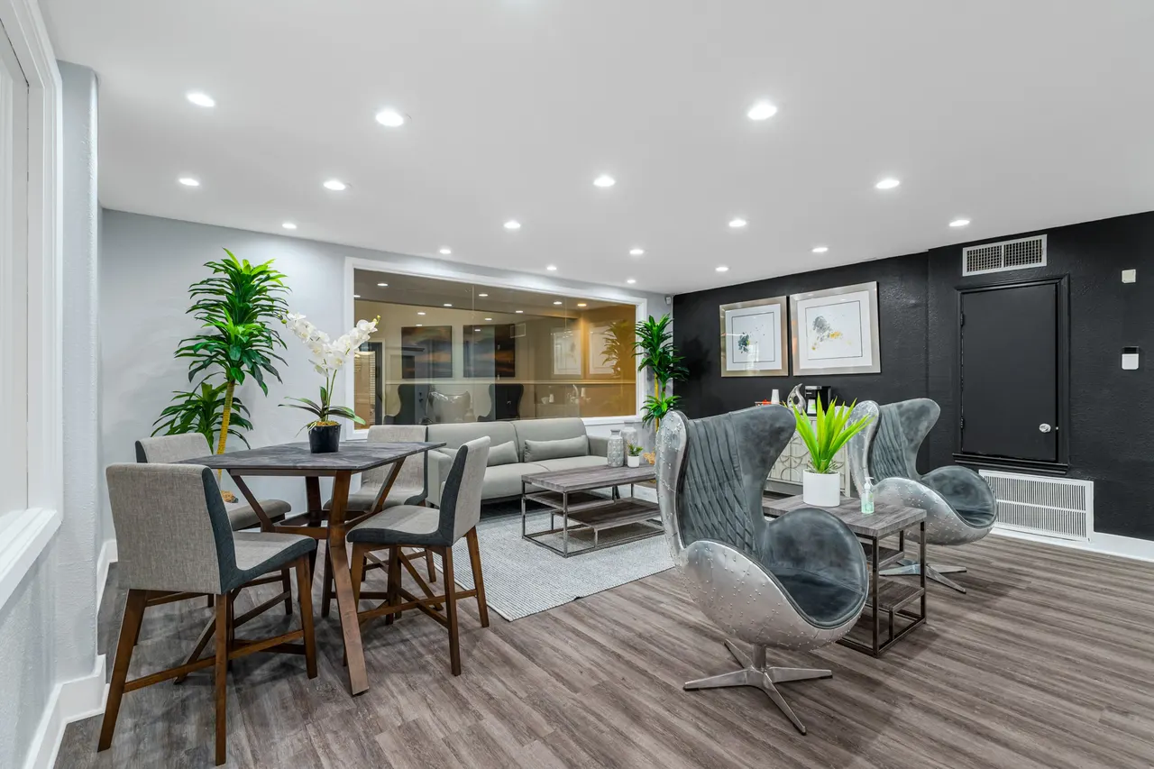 Arlington Hills Apartments & Townhomes