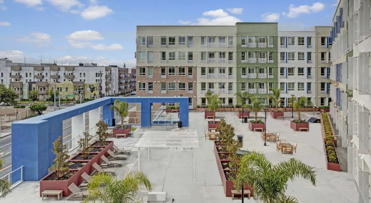 Virginia Street Studios | Affordable Apartments