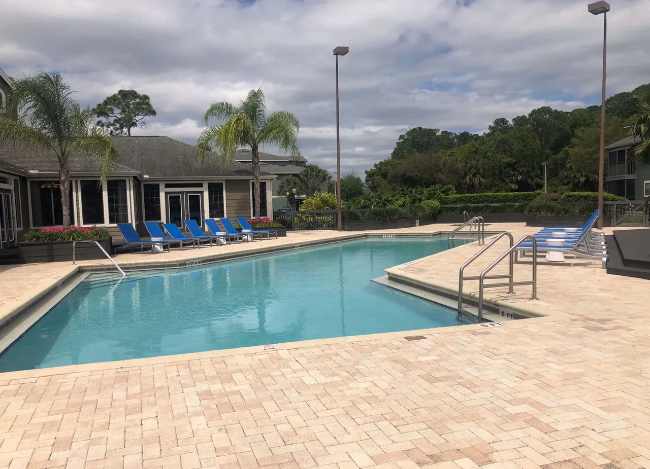 Stonebrook Apartments