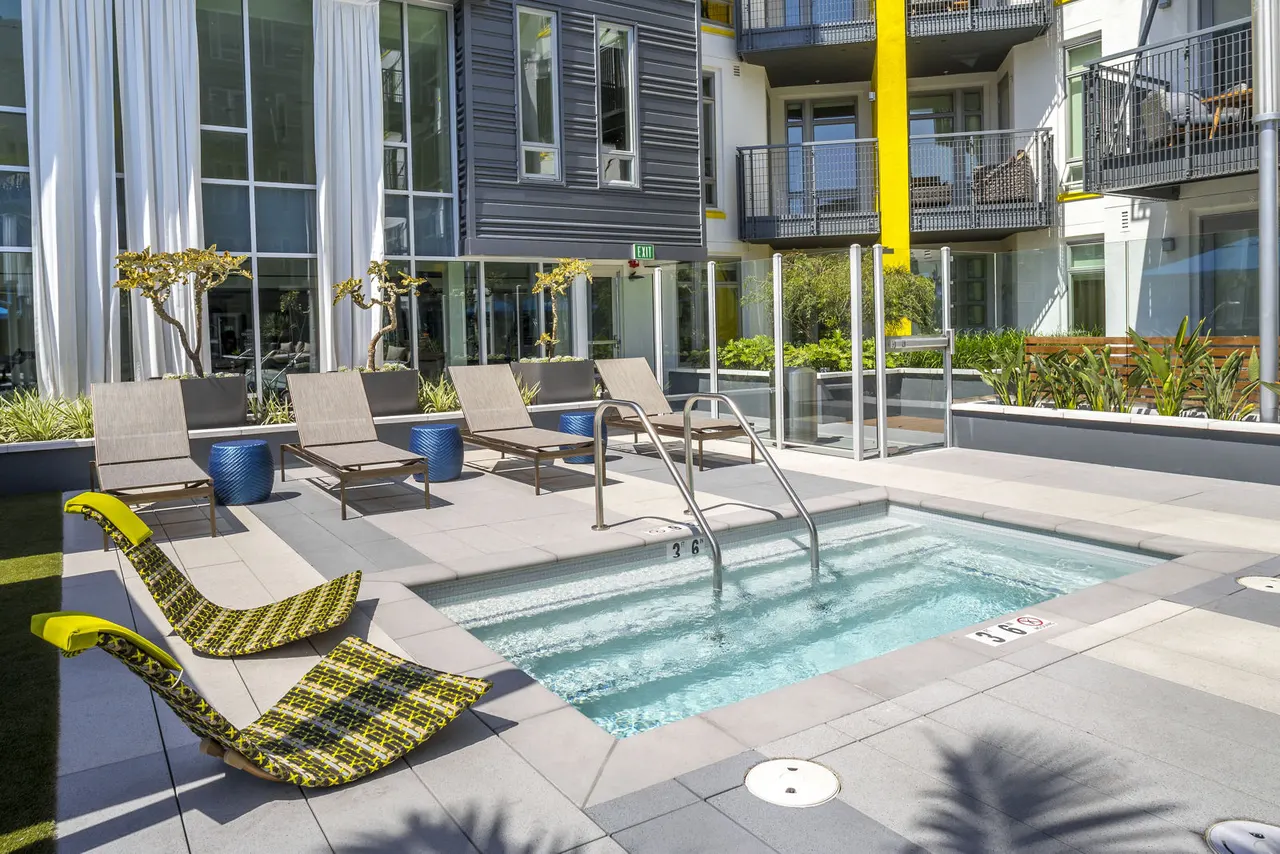 mResidences Olympic &amp; Olive